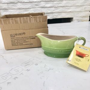 Le Creuset Gravy Boat in Palm